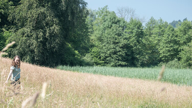 Naturfoto mit Jolanda - medizinische Massagen